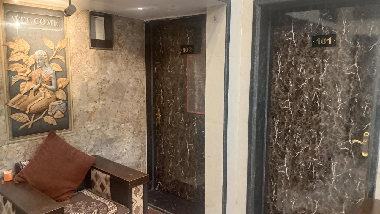 Kashi Dham Home Stay Benares Buitenkant foto